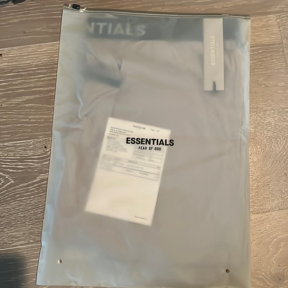 NWT BRAND NEW Fear of God Essentials Lounge Short TAN XXL - Picture 2 of 6